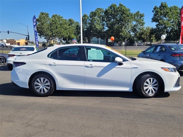 2021 Toyota Camry Hybrid LE LOW MILES